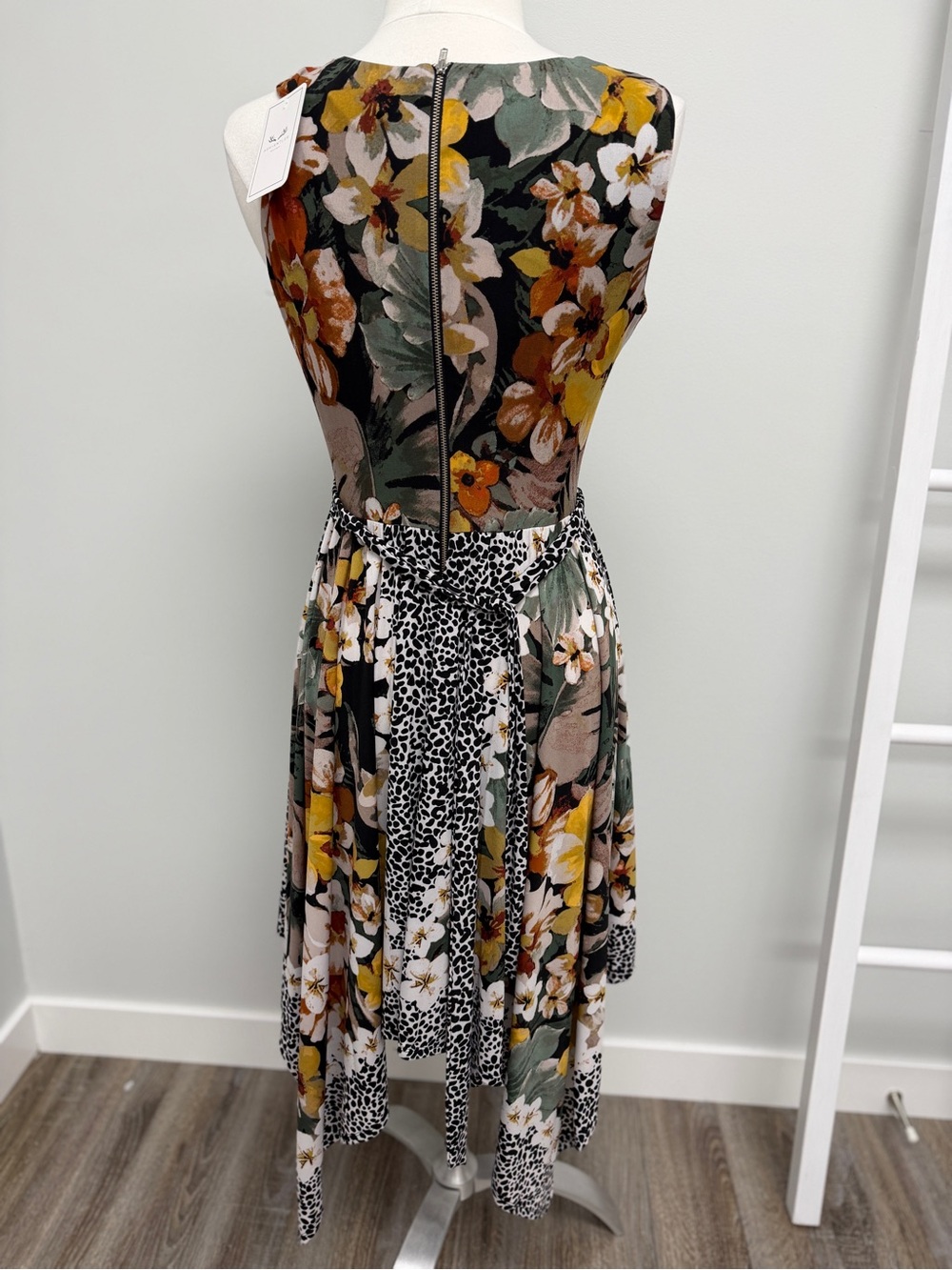 Roz&Ali dress, leopard , size 4
